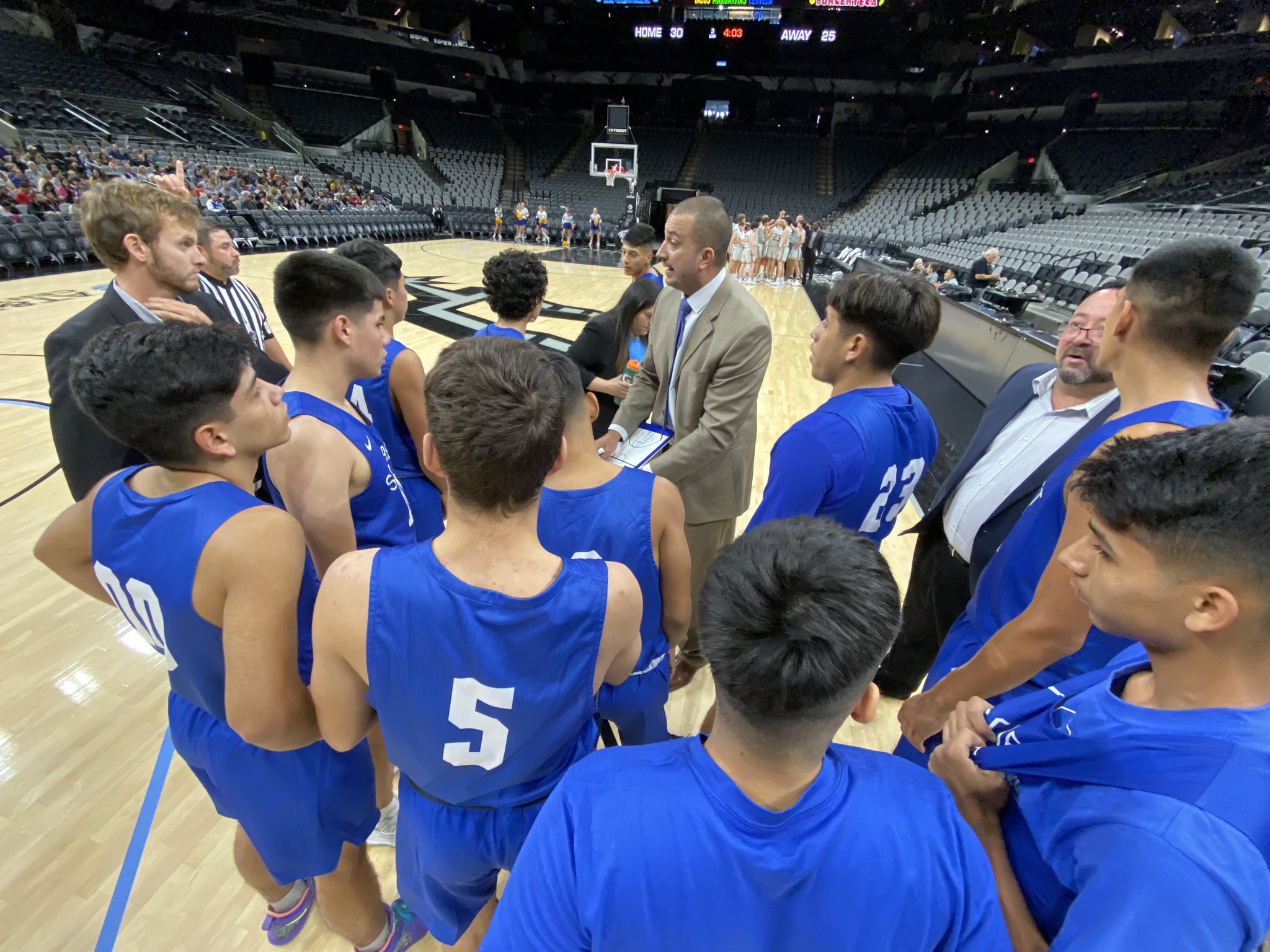 Somerset Basketball takes the Court at the AT&T Center